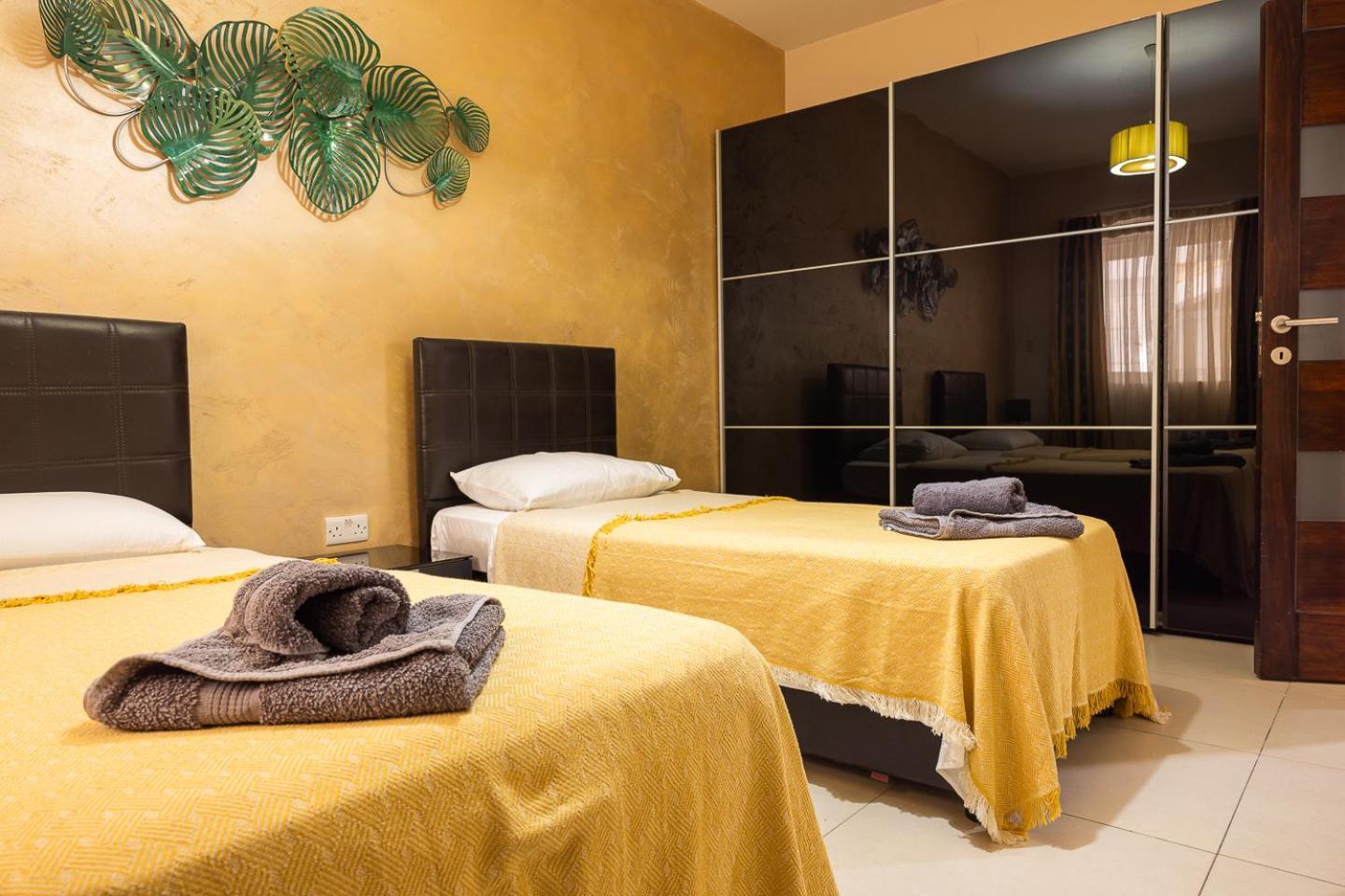 Balluta Bay Spacious Apt - 2Br Sliema Exterior photo